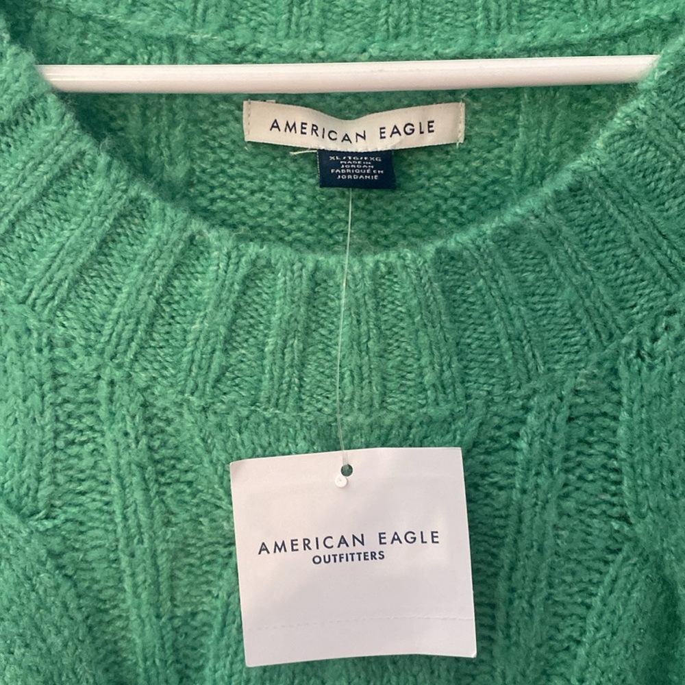 AE Whoa So Soft Cable Knit Sweater NWT - Picture 6 of 6